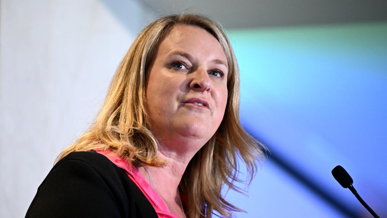 Crossbenchers urge long-term energy action