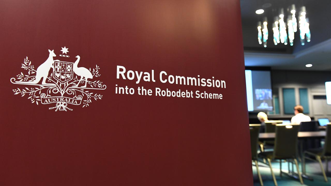 Top staff 'resistant' to robodebt overhaul