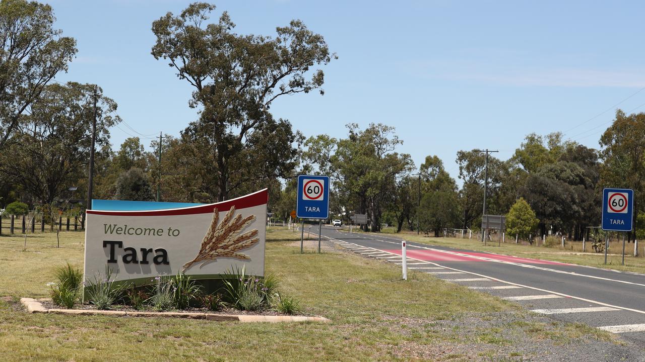 Men allegedly loot police shooting site