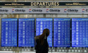  Airlines scrap nearly 2,000 U.S. flights as winter storm disrupts holiday travel 