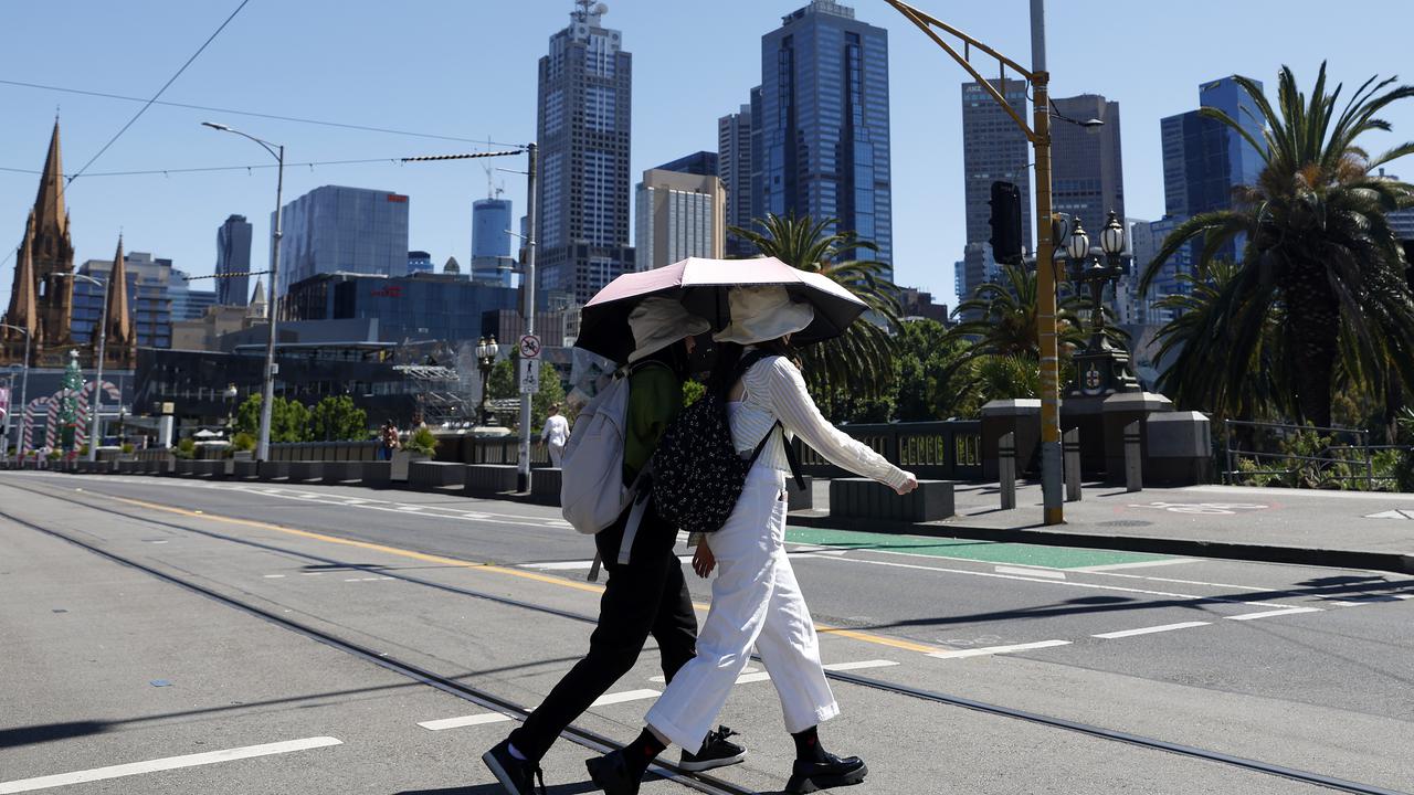 SA, Victoria sweat through heatwave peak