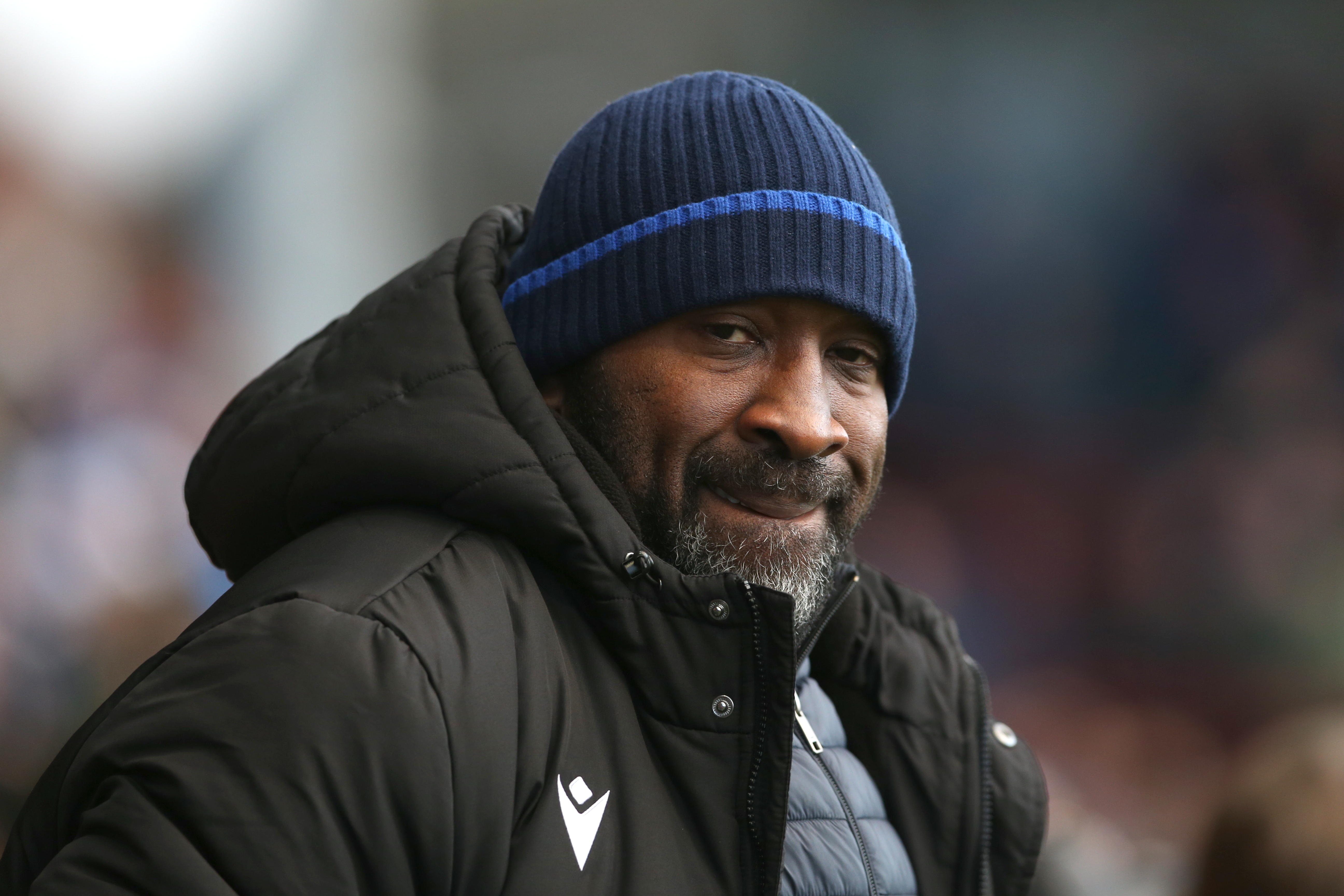  Darren Moore praises Sheffield Wednesday’s resilience in beating Port Vale 