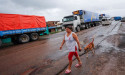  Hundreds of trucks snarl Bolivia farm region as blockades hit business 