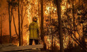 WA bushfire contained, but uncontrolled