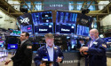 Futures briefly extend gains after December retail sales data