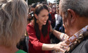  Hundreds pack parliament to see off Ardern 