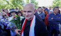  Nobel laureate calls for national reconciliation at trial in Belarus 