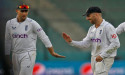  Cricket-Root shines before New Zealand collapse in second test 