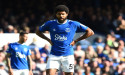  Soccer-Fulham deepen Everton's relegation woes with 3-1 win 