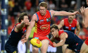  Eagles on guard for Suns grass-muncher Rowell 
