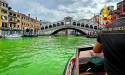  Venice police investigate bright green liquid in Grand Canal 