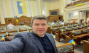 Ukrainian politicians shelter underground during daytime attack on Kyiv