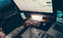 US stock ownership disparity: 62% of Americans invested, unequal distribution raises questions