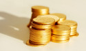  Gold prices fall but remain near record highs as market eyes key US economic data 