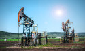  US oil inventories fall as imports, exports plunge, but rising product stocks weigh on sentiments 