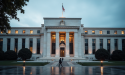 Fed Chair Powell signals caution on rate cuts amid tariff uncertainty 